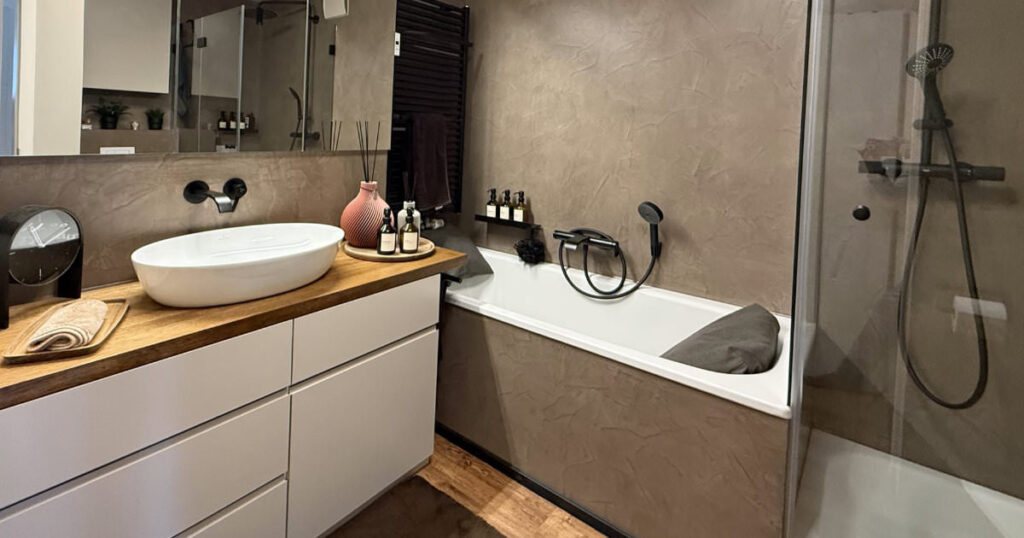Badezimmer saniert von Holthausen Exklusiv